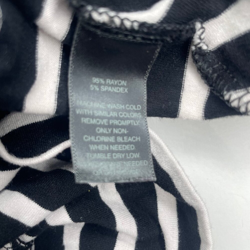 White House Black Market Chevron Stripe 3/4 Sleeve Goth Office Siren Top S - Picture 11 of 12